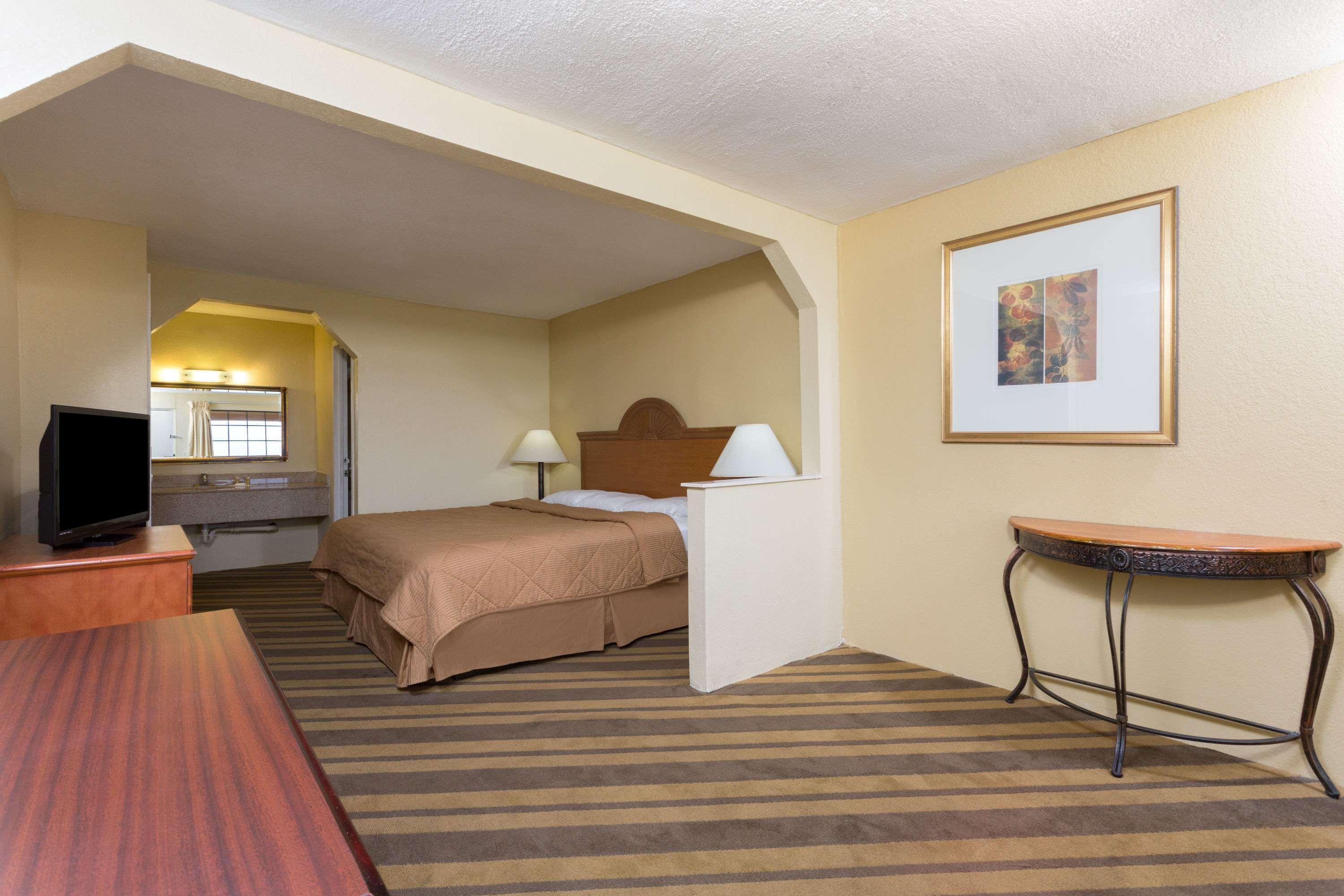 Days Inn & Suites By Wyndham Vicksburg Eksteriør billede