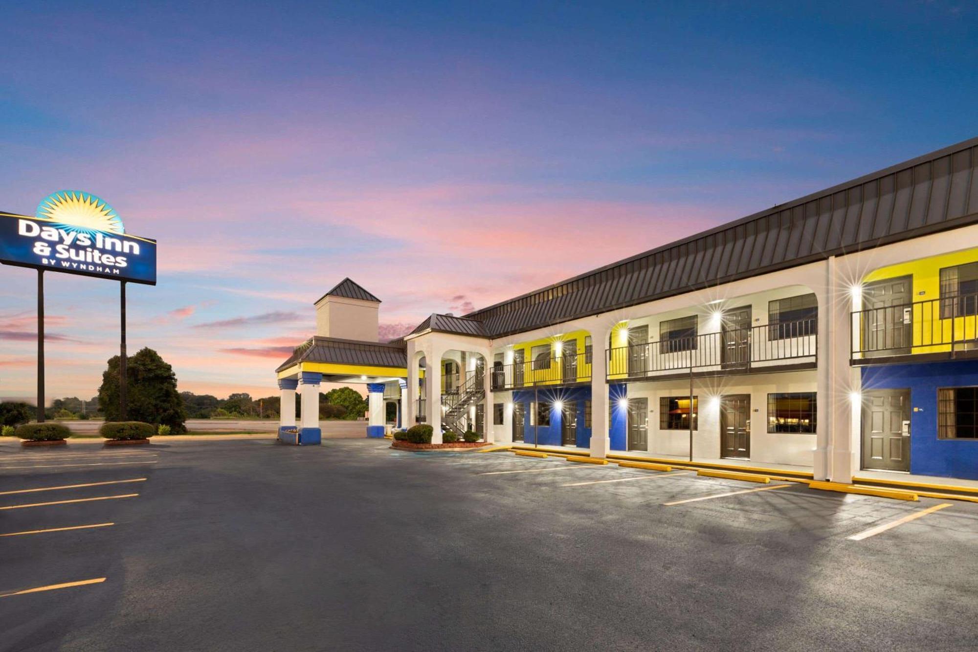 Days Inn & Suites By Wyndham Vicksburg Eksteriør billede
