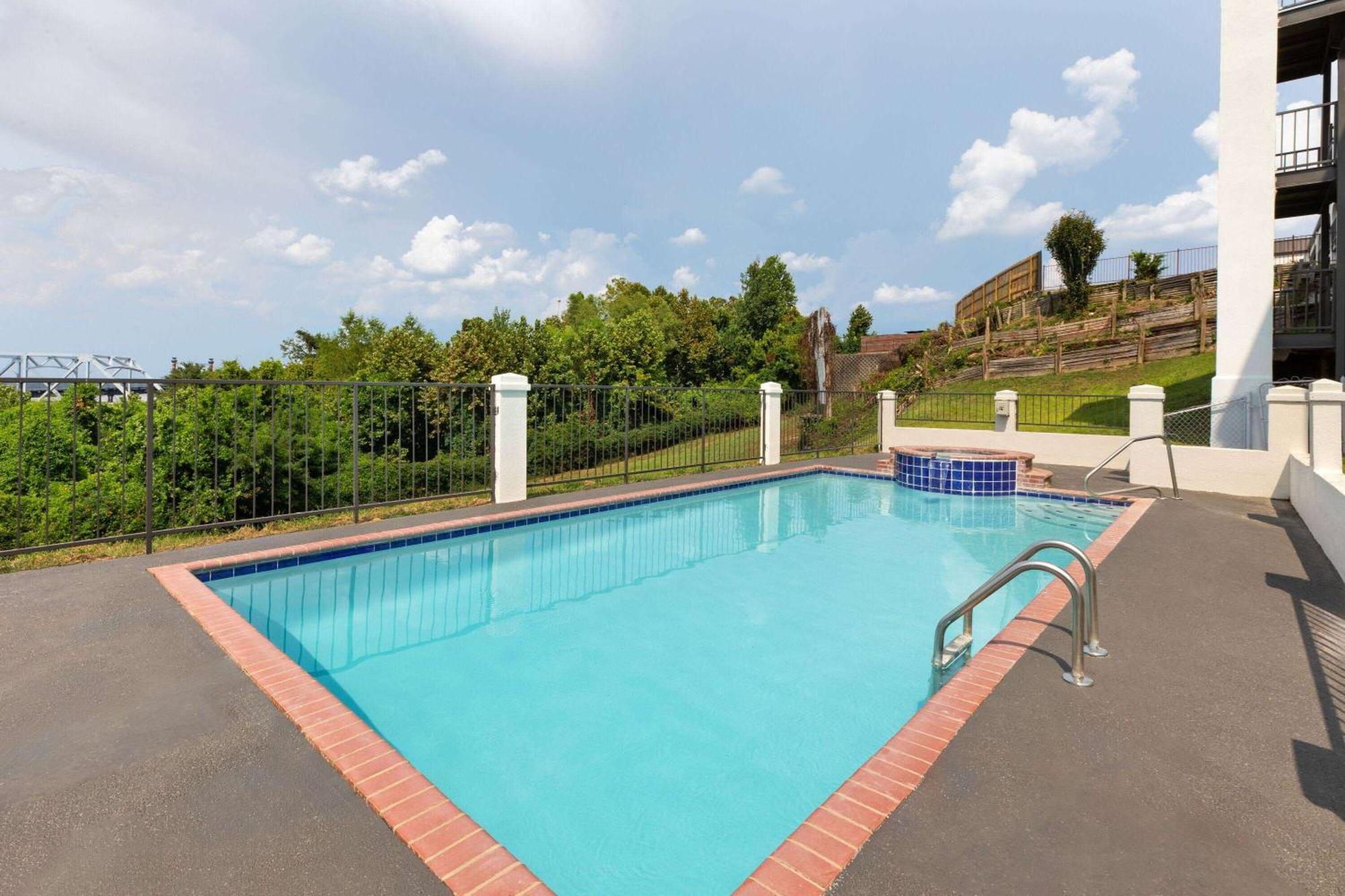Days Inn & Suites By Wyndham Vicksburg Eksteriør billede